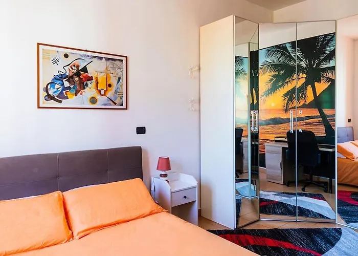 Equipped Apt Near To Parco Dora